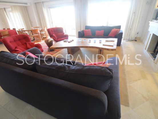 For sale 4 bedrooms penthouse in Los Altos de Valderrama, Sotogrande | Sotogrande Exclusive