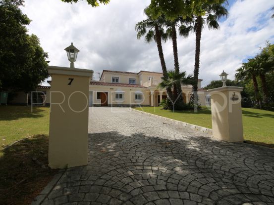 Buy 4 bedrooms villa in Sotogrande Costa | Selection Med