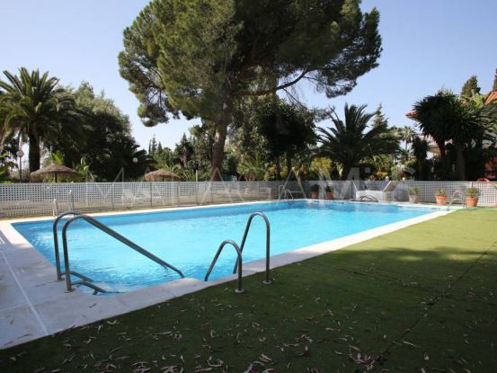 Apartment for sale in Fuentes del Rodeo with 2 bedrooms | Marbella Living
