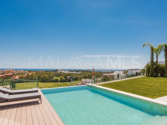 Villa en venta en Capanes Sur, Benahavis | Marbella Living