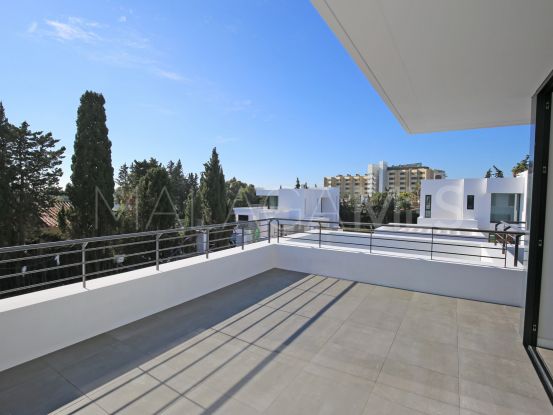 Villa en venta en Atalaya | Marbella Living