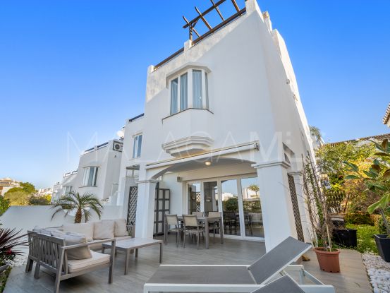 For sale town house with 3 bedrooms in Arco Iris, Marbella Golden Mile | Marbella Living