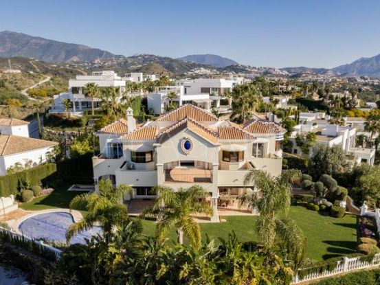 For sale villa in La Alqueria with 5 bedrooms | Marbella Living
