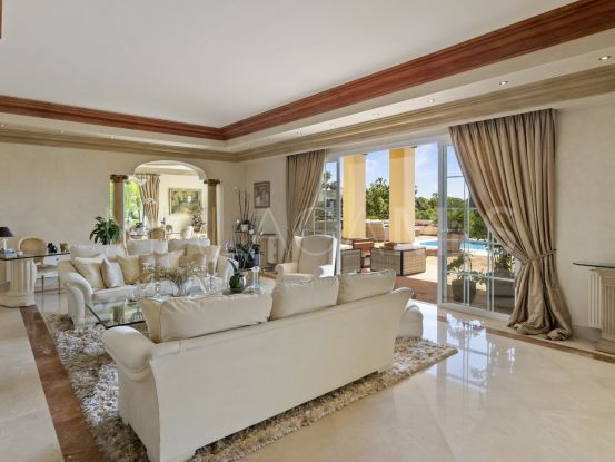 Se vende villa en Altos del Paraiso | Marbella Living