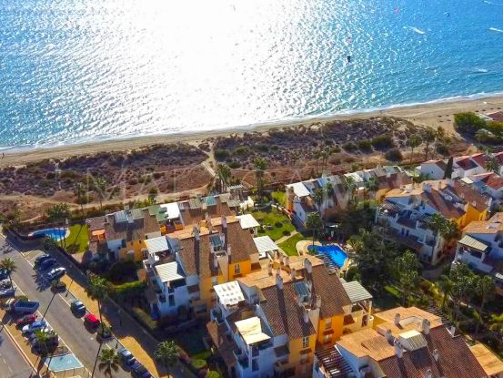 Pareado de 5 dormitorios en venta en Bahia de Marbella, Marbella Este | Marbella Living