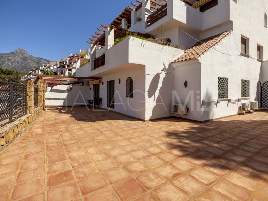 Se vende apartamento planta baja de 3 dormitorios en Coto Real II, Marbella Golden Mile | Marbella Living