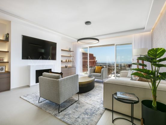 For sale duplex penthouse with 4 bedrooms in Monte Halcones, Benahavis | Marbella Living