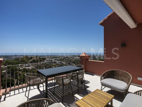 For sale duplex penthouse with 4 bedrooms in Monte Halcones, Benahavis | Marbella Living