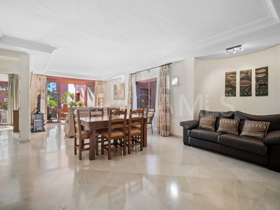 Apartamento en venta en Menara Beach con 2 dormitorios | Marbella Living