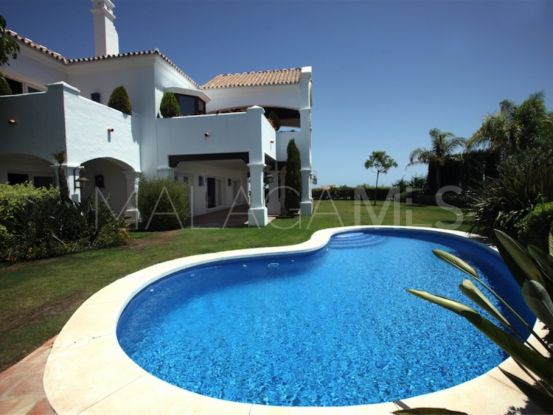 For sale villa in Los Capanes del Golf with 5 bedrooms | Marbella Living