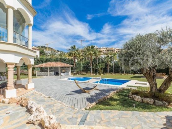 For sale 5 bedrooms villa in Los Arqueros, Benahavis | Marbella Living