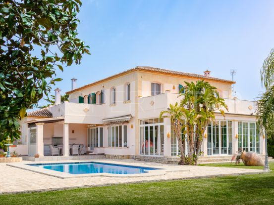 Stunning finca for sale with spacious gardens, very private stylish villa