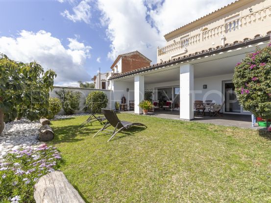 Town house in Pueblo Nuevo de Guadiaro with 5 bedrooms | Ondomus