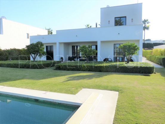 Great 3 bedroom villa with garden and private pool in Sotogrande Alto