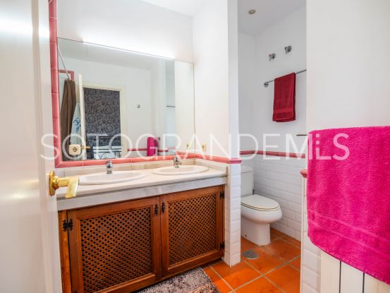 Buy 5 bedrooms villa in Zona F, Sotogrande Alto | Ondomus