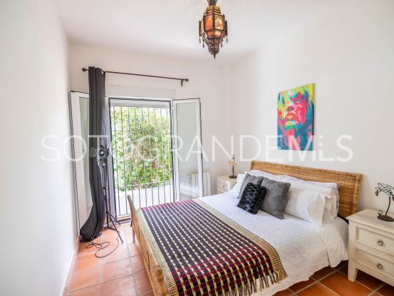 Buy 5 bedrooms villa in Zona F, Sotogrande Alto | Ondomus