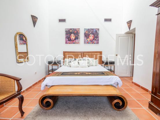 Buy 5 bedrooms villa in Zona F, Sotogrande Alto | Ondomus