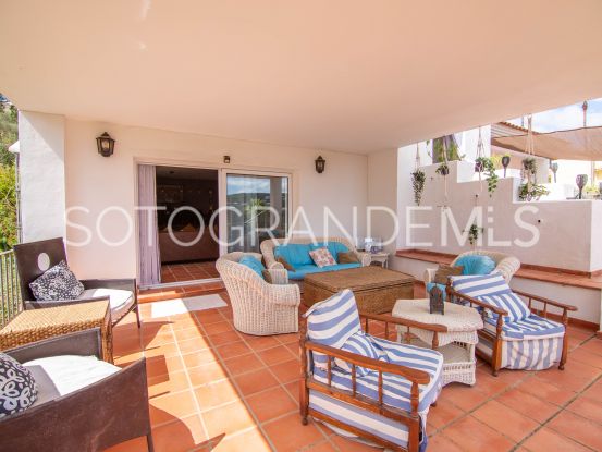 Buy 5 bedrooms villa in Zona F, Sotogrande Alto | Ondomus
