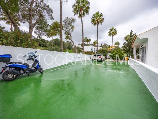 Buy 5 bedrooms villa in Zona F, Sotogrande Alto | Ondomus