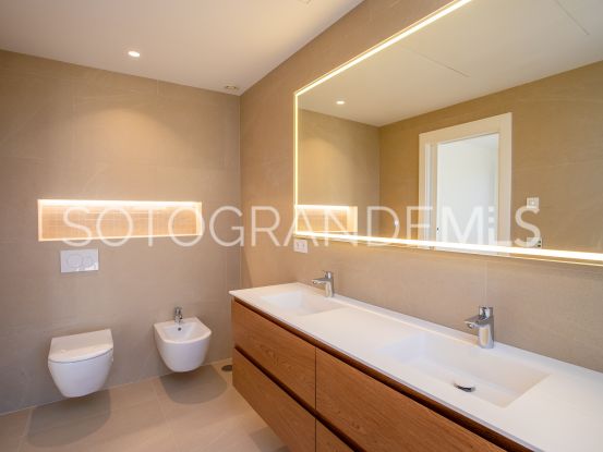 Sotogrande Costa, villa con 5 dormitorios | Ondomus