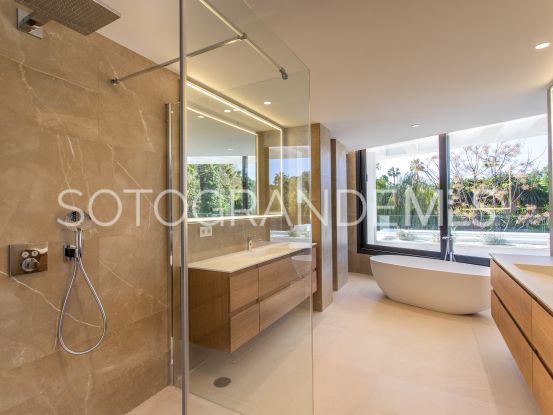 Sotogrande Costa, villa con 5 dormitorios | Ondomus
