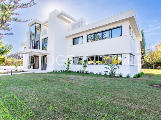 Sotogrande Costa, villa con 5 dormitorios | Ondomus