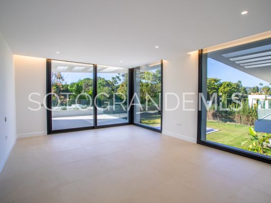 Sotogrande Costa, villa con 5 dormitorios | Ondomus