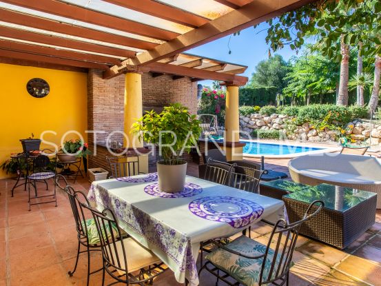 Villa de 5 dormitorios a la venta en Zona B, Sotogrande Costa | Ondomus