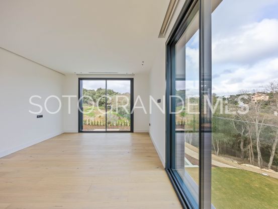 Buy villa with 6 bedrooms in Sotogrande Alto | Ondomus