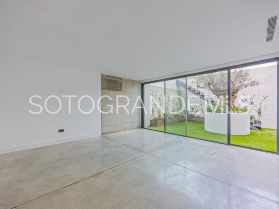 Buy villa with 6 bedrooms in Sotogrande Alto | Ondomus