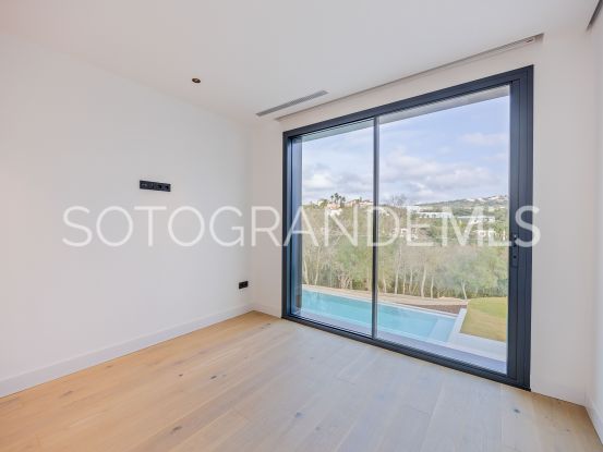 Buy villa with 6 bedrooms in Sotogrande Alto | Ondomus