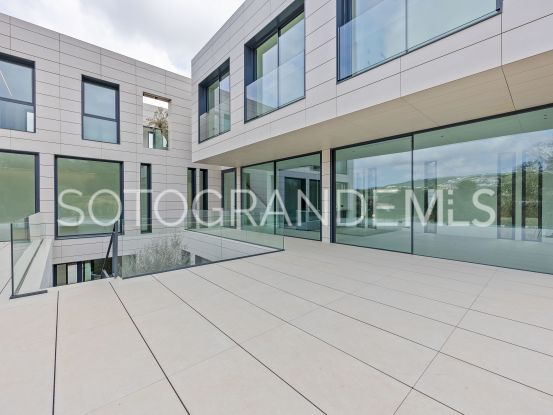 Buy villa with 6 bedrooms in Sotogrande Alto | Ondomus