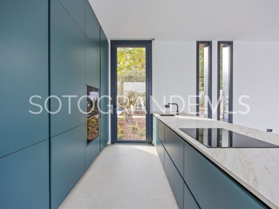 Buy villa with 6 bedrooms in Sotogrande Alto | Ondomus