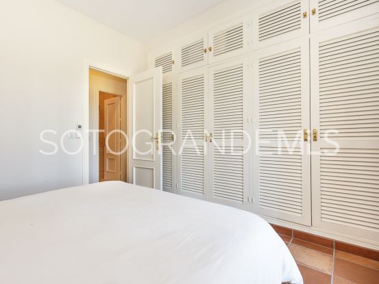 For sale villa in Zona B | Ondomus