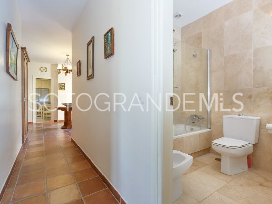 For sale villa in Zona B | Ondomus