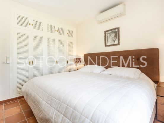 For sale villa in Zona B | Ondomus