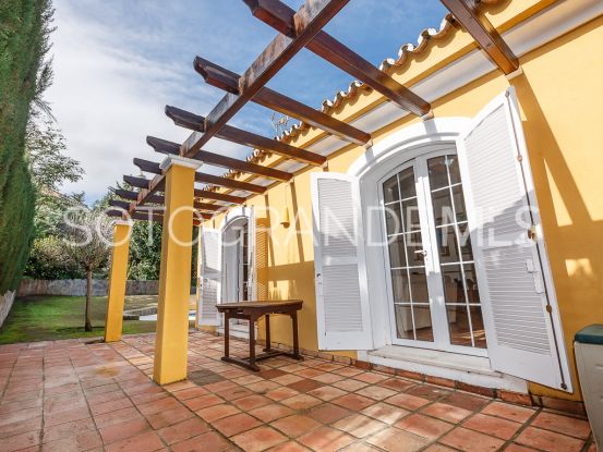 For sale villa in Zona B | Ondomus