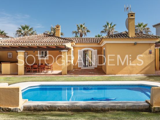 For sale villa in Zona B | Ondomus