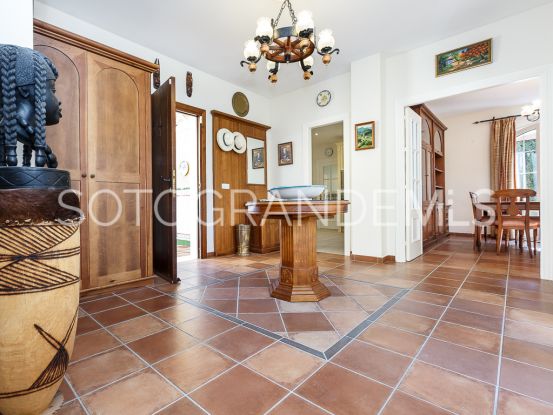 For sale villa in Zona B | Ondomus
