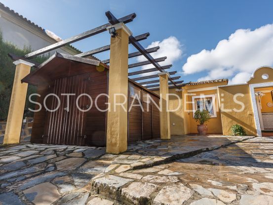 For sale villa in Zona B | Ondomus