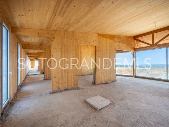 For sale villa with 5 bedrooms in Zona L | Ondomus
