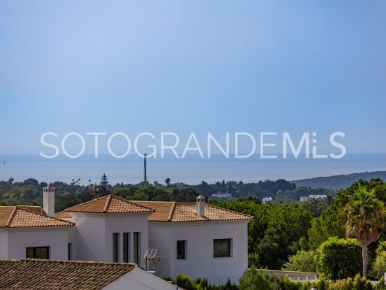 For sale villa with 5 bedrooms in Zona L | Ondomus