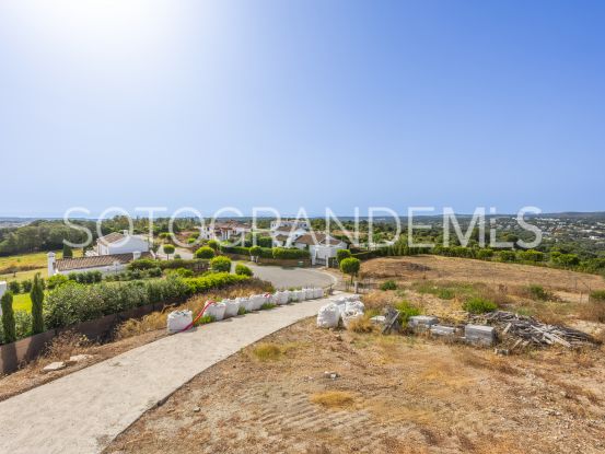 For sale villa with 5 bedrooms in Zona L | Ondomus
