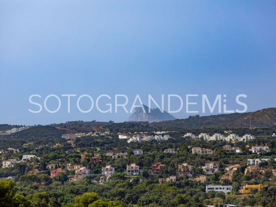 For sale villa with 5 bedrooms in Zona L | Ondomus