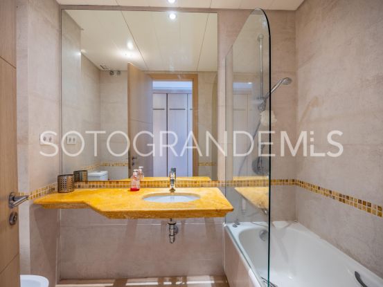 Apartamento planta baja de 3 dormitorios en Ribera del Marlin, Marina de Sotogrande | Ondomus