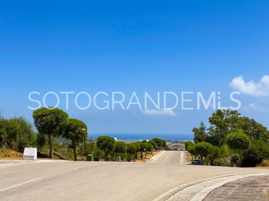 Plot for sale in Zona L, La Reserva | Ondomus