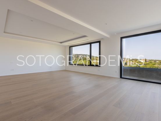 Villa for sale in Zona G with 6 bedrooms | Ondomus
