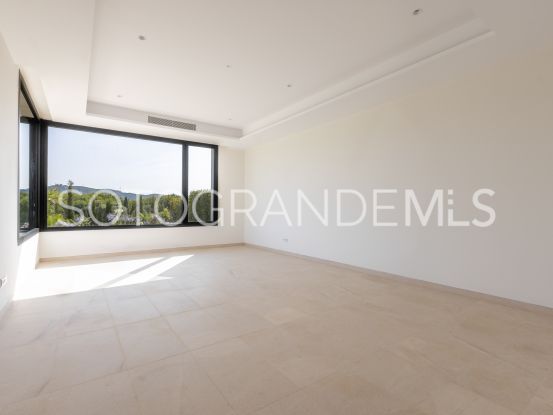 Villa for sale in Zona G with 6 bedrooms | Ondomus