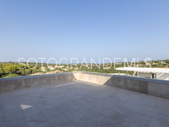 Villa for sale in Zona G with 6 bedrooms | Ondomus