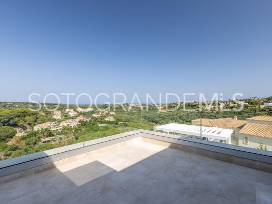 Villa for sale in Zona G with 6 bedrooms | Ondomus